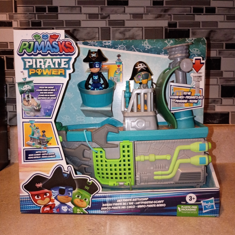 PJ Mask Pirate Power Playset - Blue and Green